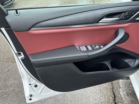 Certified 2024 BMW X4 xDrive30i w/ Premium Package image 25