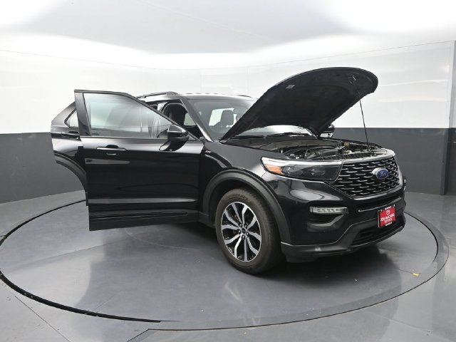 Used 2022 Ford Explorer ST-Line AWD/4WD image 39