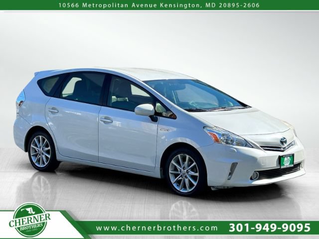 Used 2013 Toyota Prius V Five FWD image 1