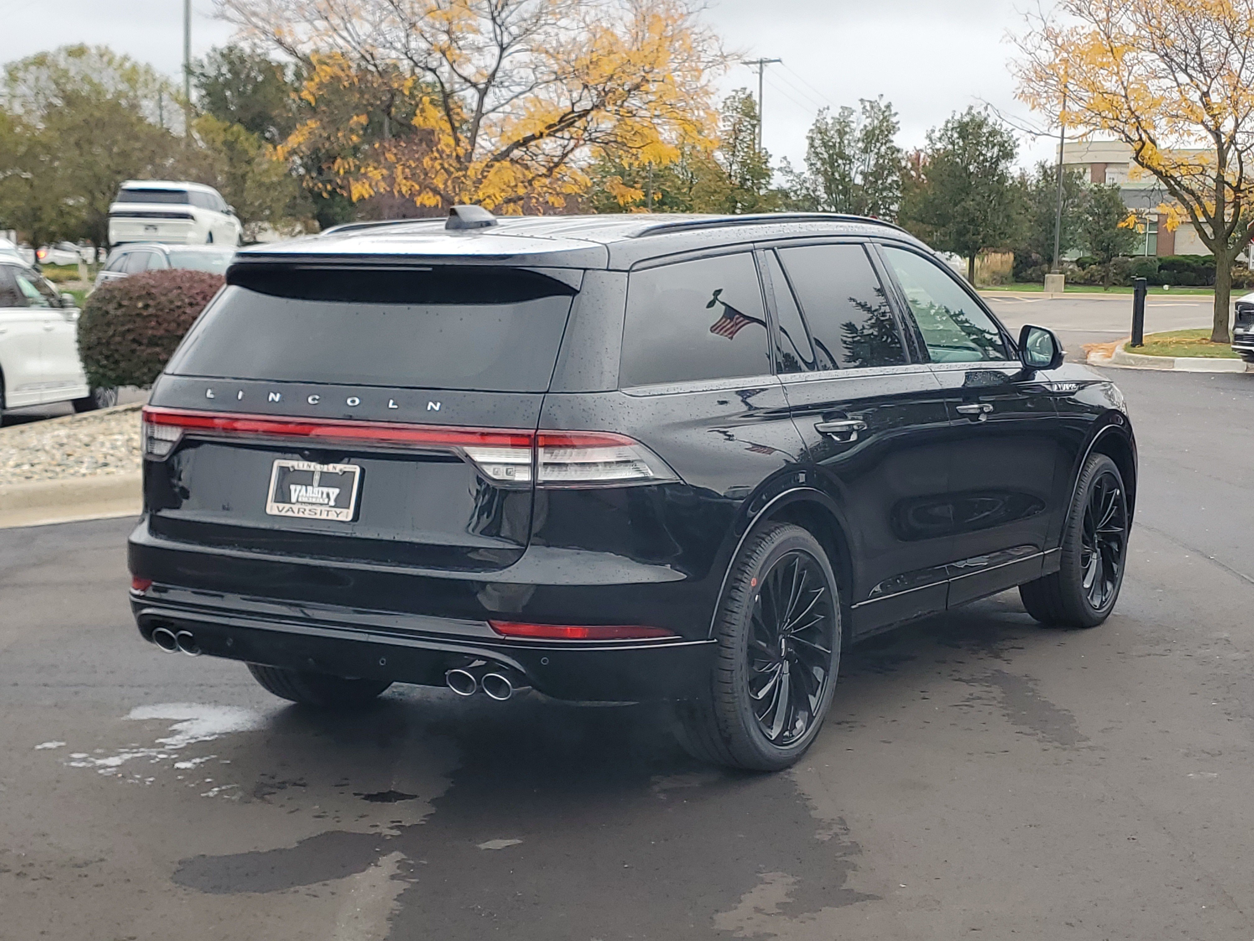 New 2026 Lincoln Aviator Reserve AWD/4WD image 4