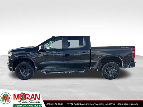 Used 2023 Chevrolet Silverado 1500 LT Trail Boss w/ Convenience Package II image 2