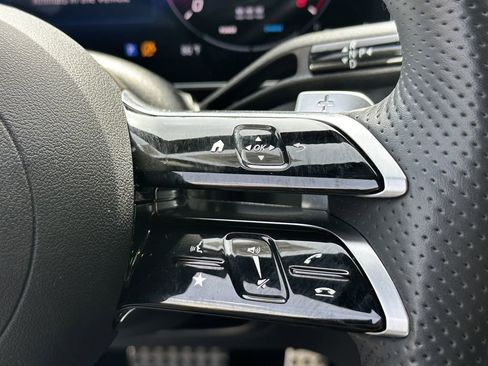 Certified 2025 Mercedes-Benz GLC 300 image 29