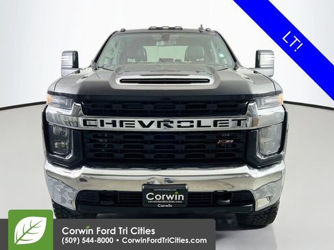 Used 2023 Chevrolet Silverado 3500 LT AWD/4WD image 4