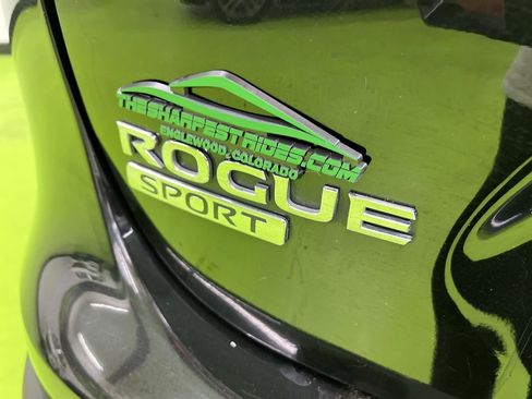 Used 2020 Nissan Rogue Sport S image 24