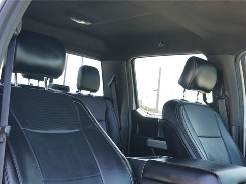 Used 2017 Ford F150 Lariat AWD/4WD image 30