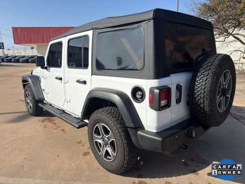 Used 2022 Jeep Wrangler Unlimited Sport image 7