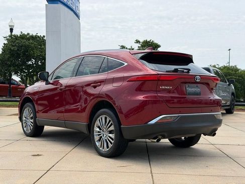 Used 2021 Toyota Venza XLE w/ Softex Package AWD/4WD image 5