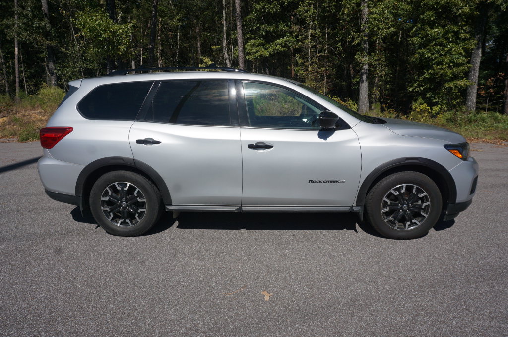 Used 2019 Nissan Pathfinder SL FWD image 23