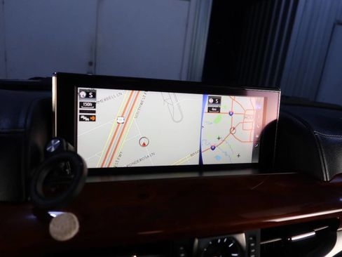 Used 2017 Lexus LX 570 4WD image 24