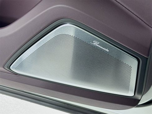 New 2025 Porsche Cayenne Coupe image 12