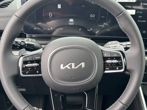 New 2026 Kia Carnival SX w/ SX Dark Edition Package FWD image 19