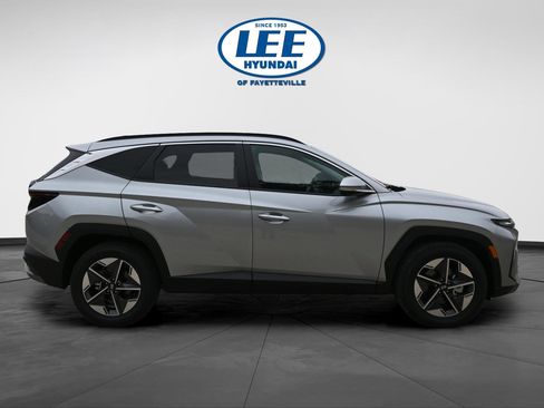 New 2026 Hyundai Tucson SEL image 2