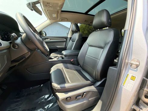 Used 2022 Volkswagen Atlas SE w/ Panoramic Sunroof Package AWD/4WD image 13