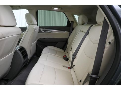 Used 2022 Cadillac XT5 Premium Luxury image 26