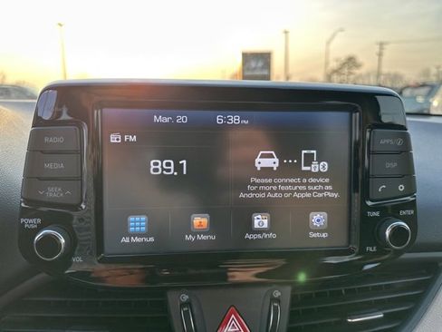 Used 2020 Hyundai Elantra GT image 19