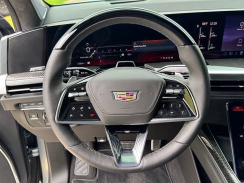 Used 2025 Cadillac Escalade V image 24