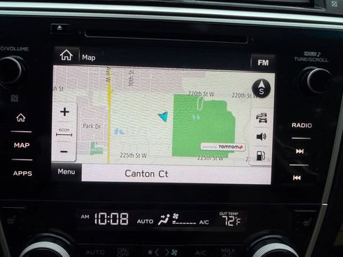 Used 2018 Subaru Outback 2.5i Limited AWD/4WD image 11