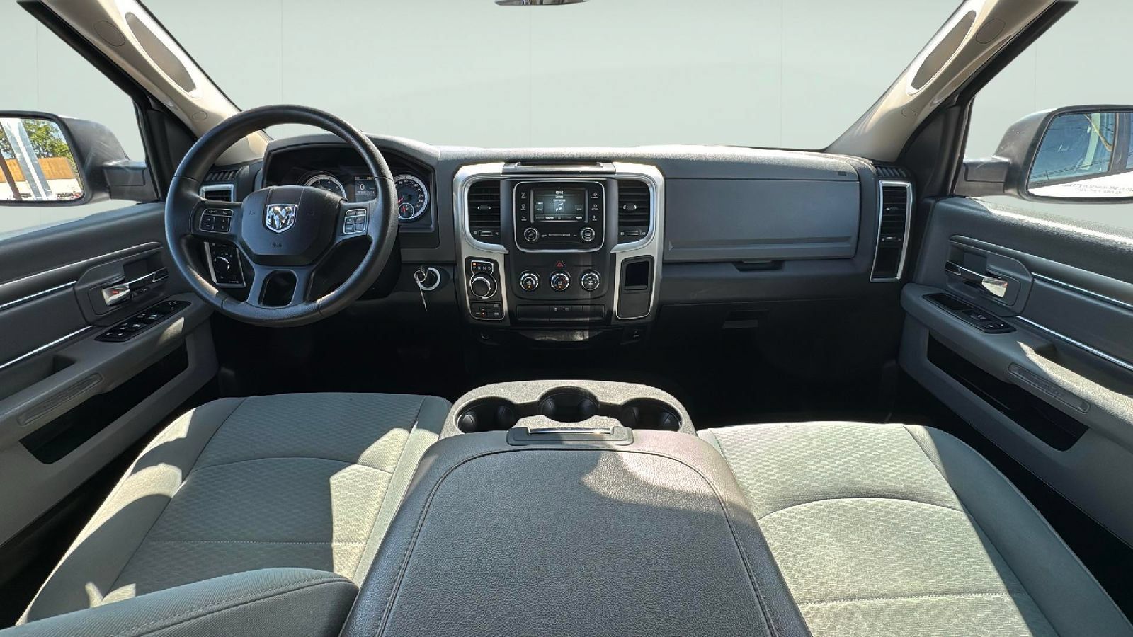 Used 2018 RAM 1500 Classic SLT AWD/4WD image 19