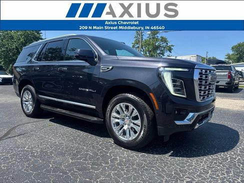 Used 2025 GMC Yukon Denali w/ Advanced Technology Package AWD/4WD image 1