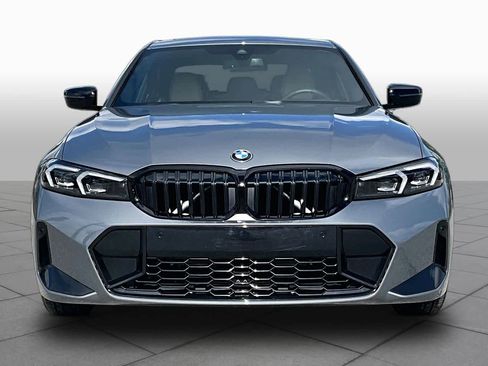 Used 2026 BMW 330i Sedan w/ M Sport Package RWD image 3
