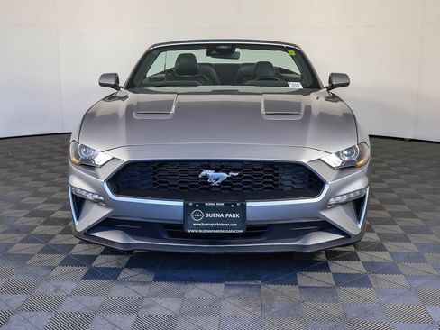 Used 2022 Ford Mustang Premium image 2