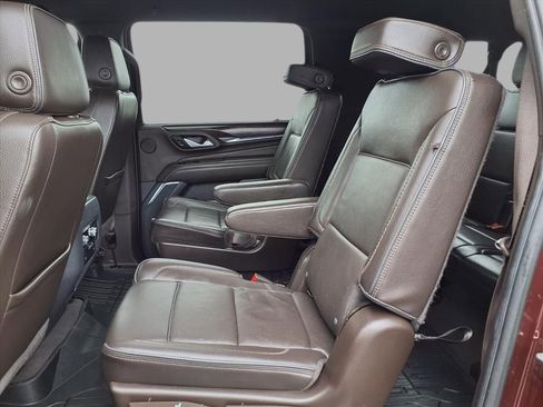 Used 2022 GMC Yukon XL Denali image 24