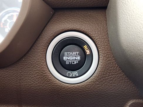 Used 2020 RAM 3500 Laramie image 26