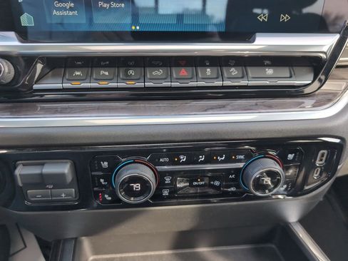 Used 2022 Chevrolet Silverado 1500 LTZ w/ LTZ Premium Package image 27