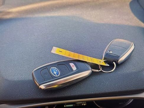 Used 2023 Subaru Crosstrek 2.5i Limited image 17