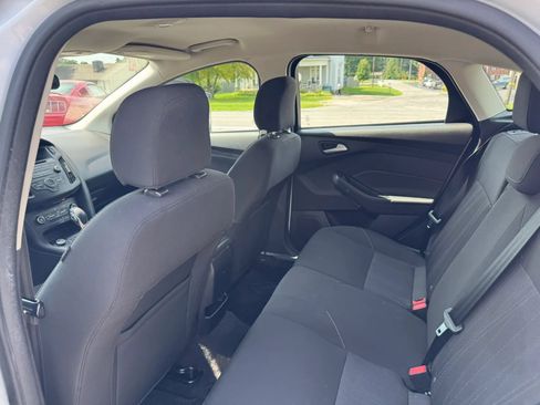Used 2017 Ford Focus SE FWD image 26