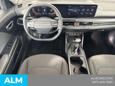 Used 2025 Kia K4 FWD image 25
