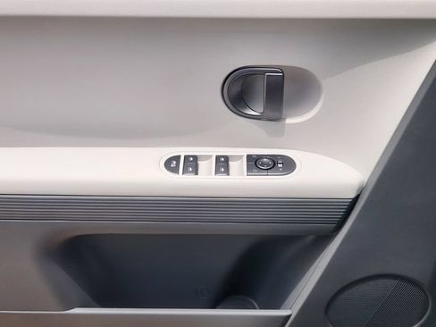 Certified 2026 Hyundai Ioniq 5 SE RWD image 16