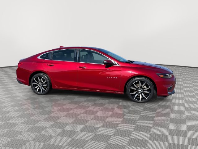 Used 2018 Chevrolet Malibu LT w/ Leather Package FWD image 13