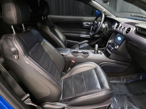 Used 2019 Ford Mustang GT Premium w/ GT Performance Package RWD image 2