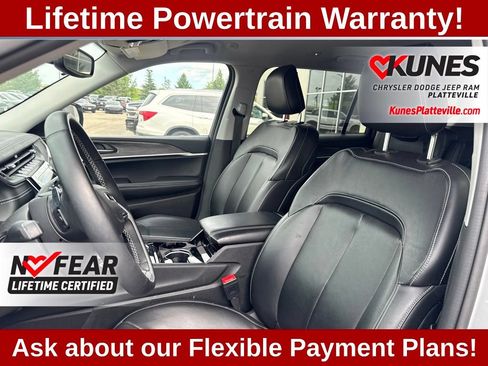 Used 2022 Jeep Grand Cherokee L Limited w/ Trailer Tow Group (B) AWD/4WD image 13