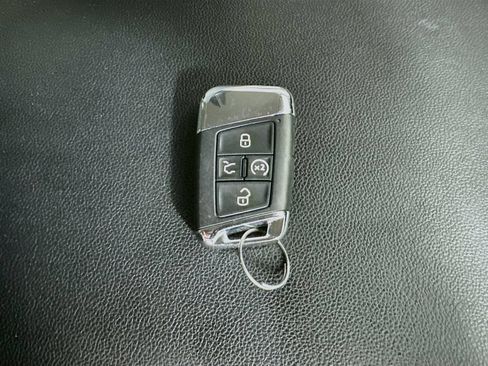 Used 2022 Volkswagen Atlas SE FWD image 40