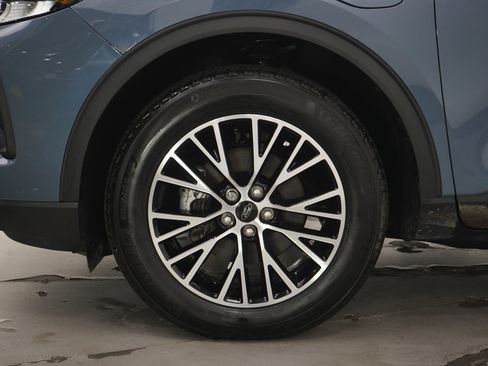 Used 2023 Ford Escape SE image 28