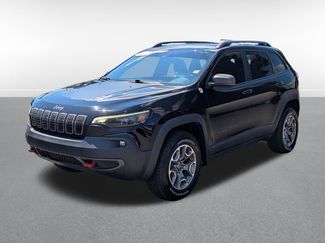 Used 2021 Jeep Cherokee Trailhawk image 1