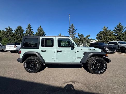 Used 2023 Jeep Wrangler Unlimited Sport AWD/4WD image 7