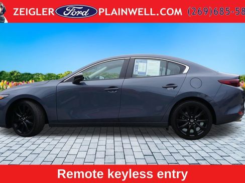 Used 2024 MAZDA MAZDA3 s AWD/4WD image 2