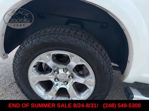 Used 2017 RAM 1500 Laramie w/ Convenience Group AWD/4WD image 6