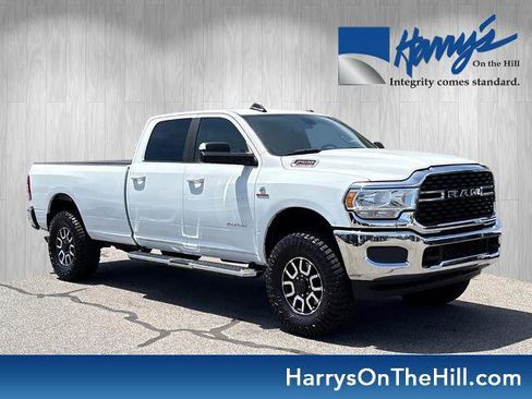 Used 2022 RAM 2500 Big Horn AWD/4WD image 1