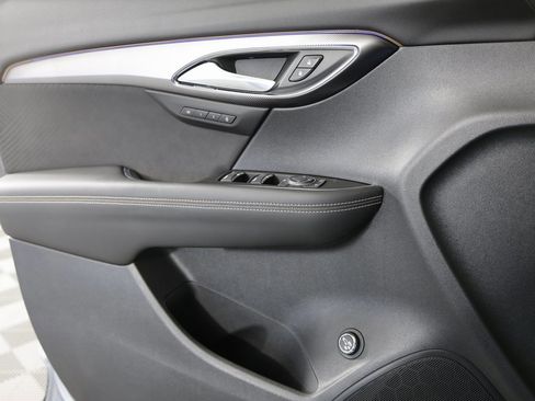 New 2025 Buick Envision Sport Touring image 27