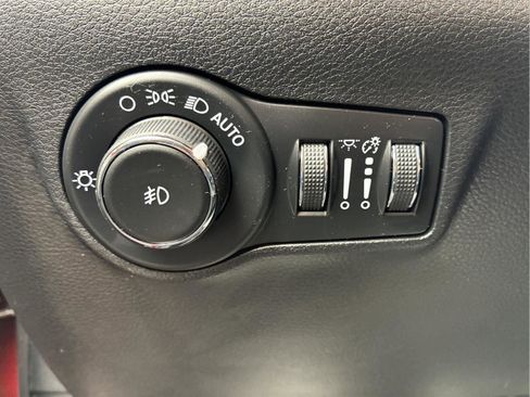 Used 2023 Jeep Compass Limited AWD/4WD image 19