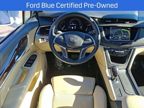 Used 2017 Cadillac XT5 Luxury w/ Driver Awareness Package image 13