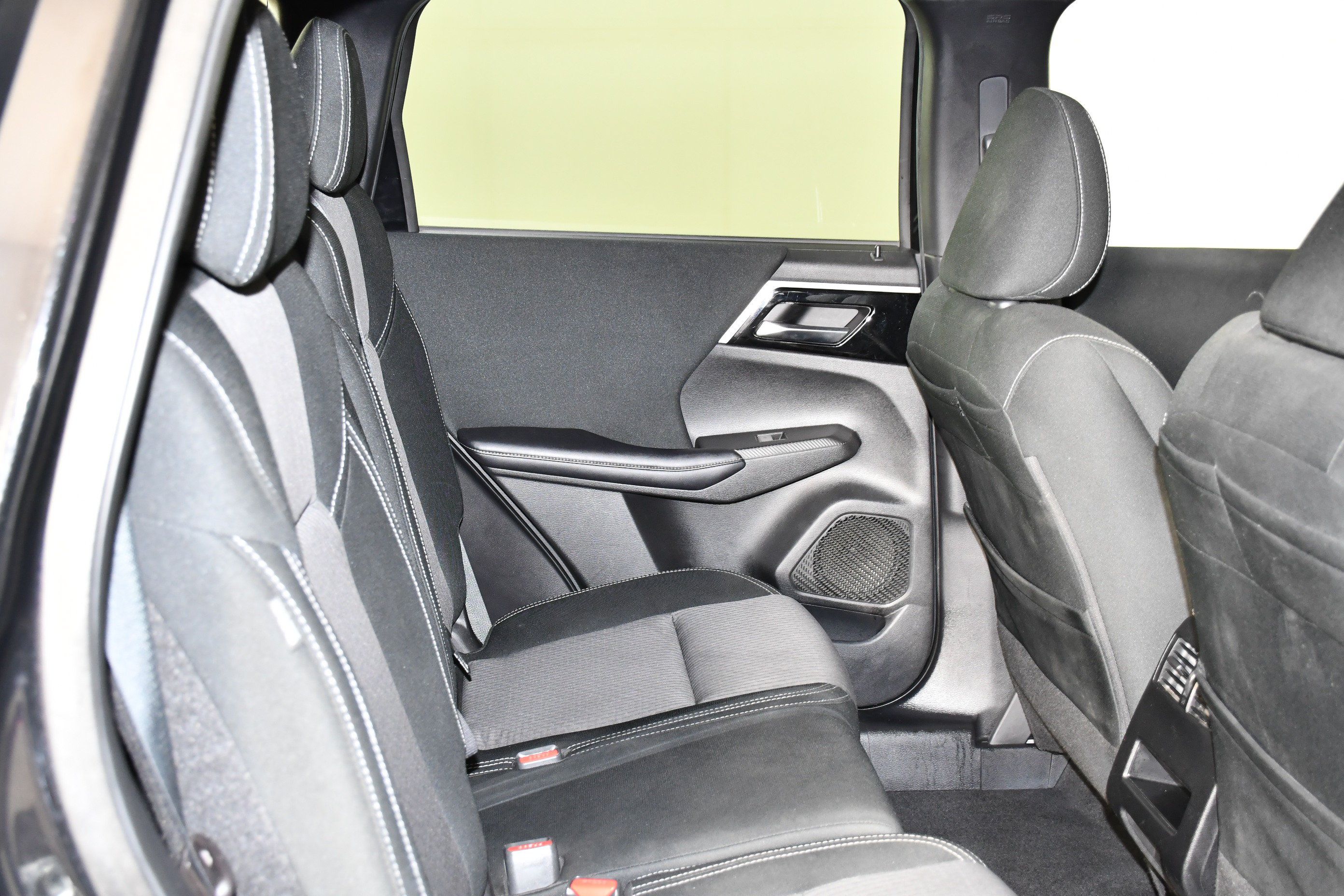 Used 2022 Mitsubishi Outlander ES AWD/4WD image 34