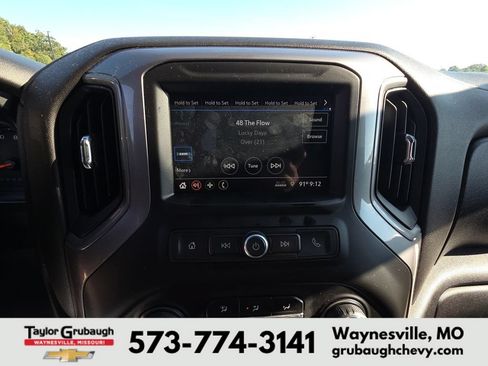 Used 2019 Chevrolet Silverado 1500 Custom w/ Custom Value Package AWD/4WD image 12