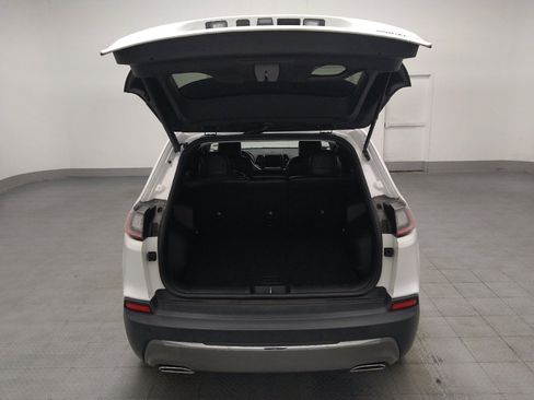 Used 2019 Jeep Cherokee Limited FWD image 29