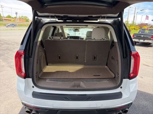 Used 2023 GMC Yukon Denali AWD/4WD image 12