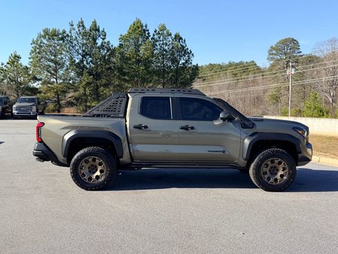 Used 2025 Toyota Tacoma 4x4 Double Cab Hybrid image 26